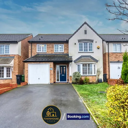 4br House By Townhouse Short Lets & Serviced With Wi-fi & Free Parking Holiday home Birmingham