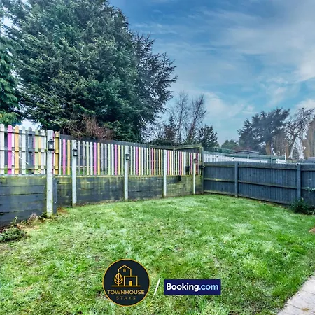 4br House By Townhouse Short Lets & Serviced With Wi-fi & Free Parking Birmingham