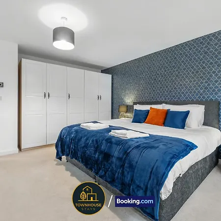 4br House By Townhouse Short Lets & Serviced With Wi-fi & Free Parking * Birmingham